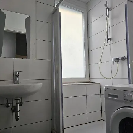 Nova Zimmer In Zentrum Apartmán *
